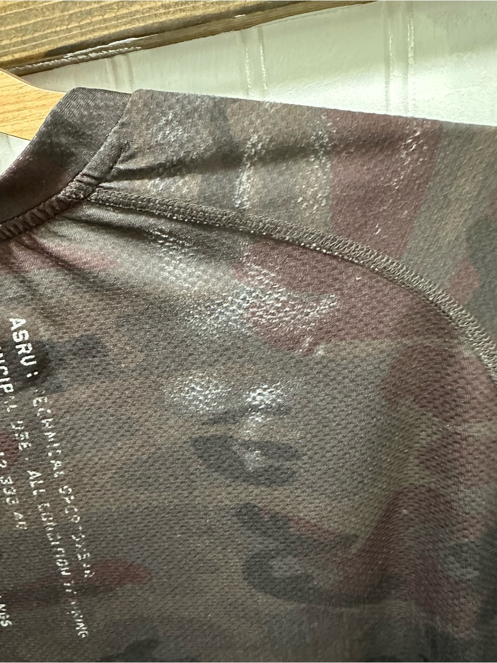 ASRV Men’s Short-Sleeve Camo Performance Tee Black Burgundy see pics for flaws - Picture 8 of 13